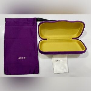SOLD Gucci Velvet Hardcase for glasses with bag and cleaning cloth.
